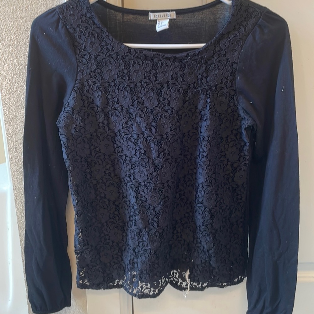 Forever 21 Black Long-Sleeve Shirt